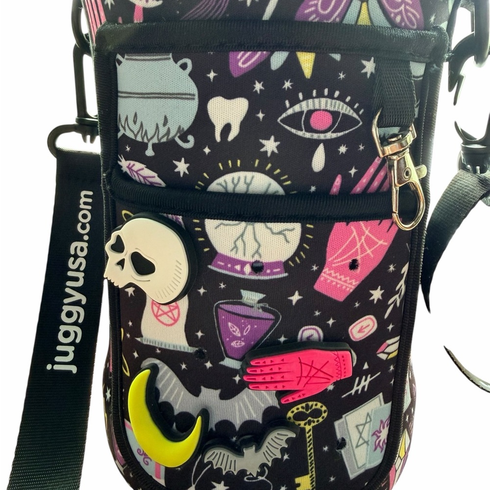 Juggy 2000ML water jug with witched theme outer sleeve, see photos - Picture 6 of 7